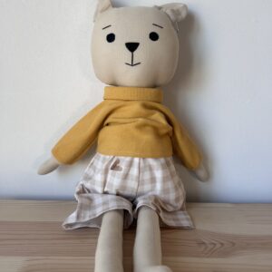 Ręcznie robiona lalka szmacianka miś Nikodem w żółtej bluzeczce